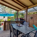 Mobil-home Les Amandiers Vakantiehuis *