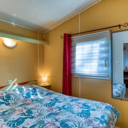 Mobil-home Les Amandiers * Gallargues-Le-Montueux